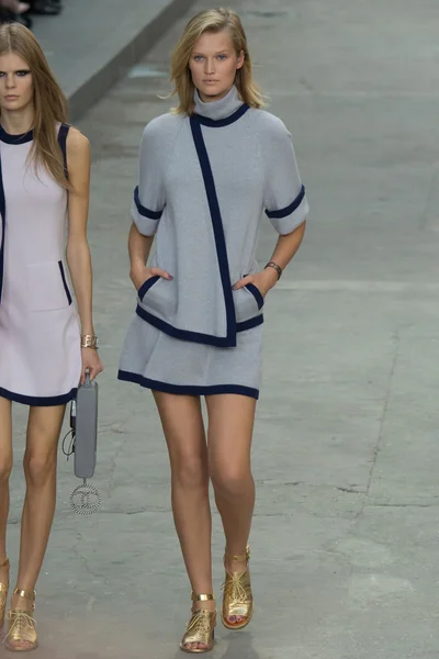 Look 54